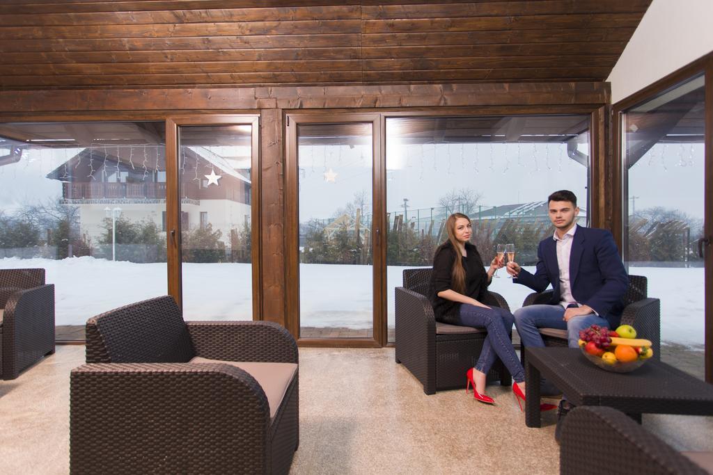 Hotel Pensiunea Ursa Bistrita Bargaului Esterno foto